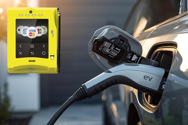 Sähköauton latausasema Nayax-maksupäätteellä